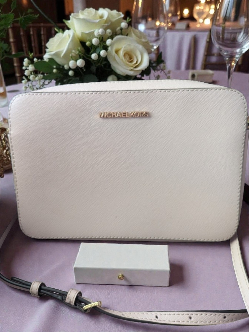 Michael Kors Women's Crossbody Bag in Light Pink Blush, In Excellent Condition.. - Picture 3 of 8